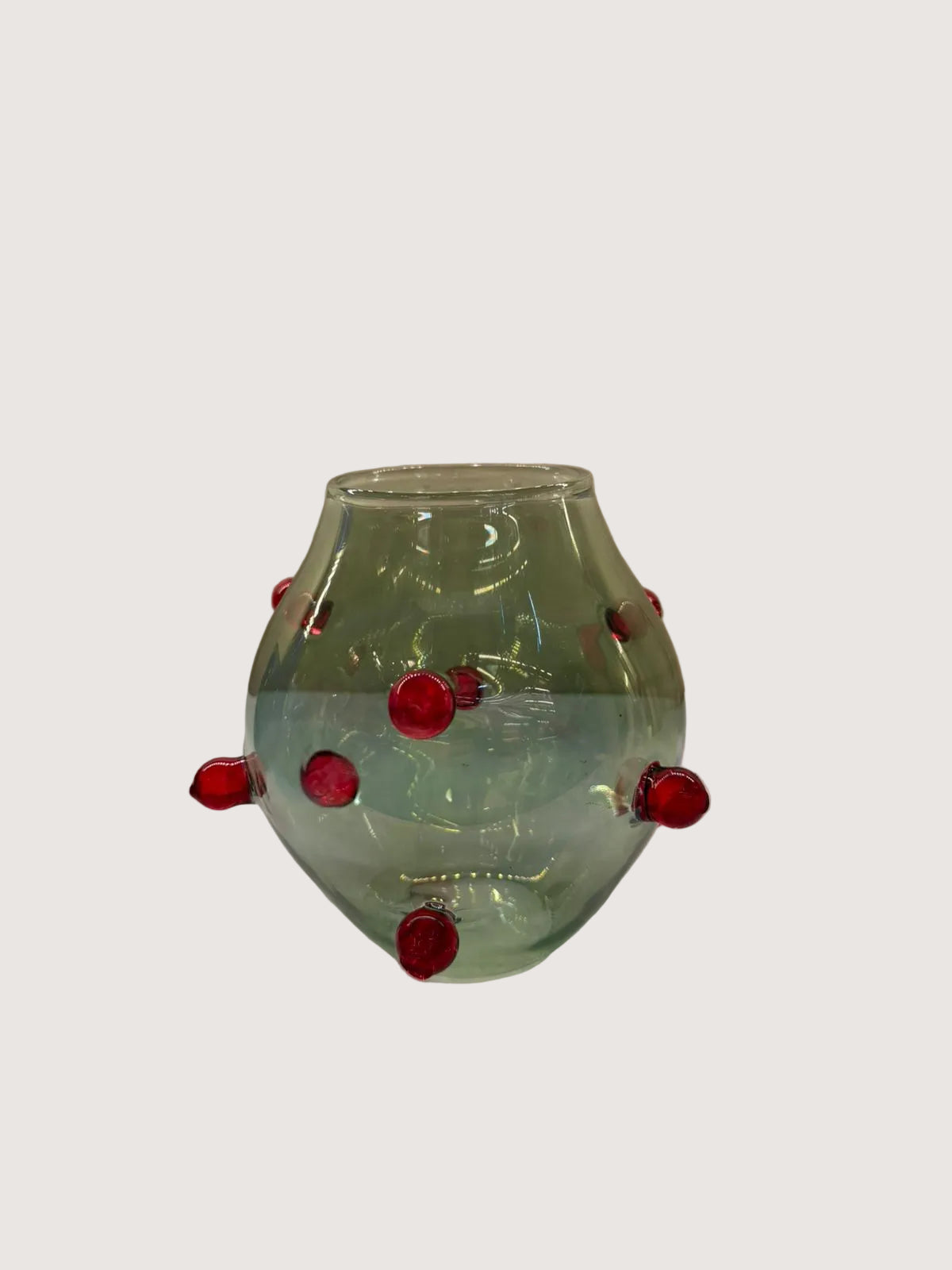 round vase